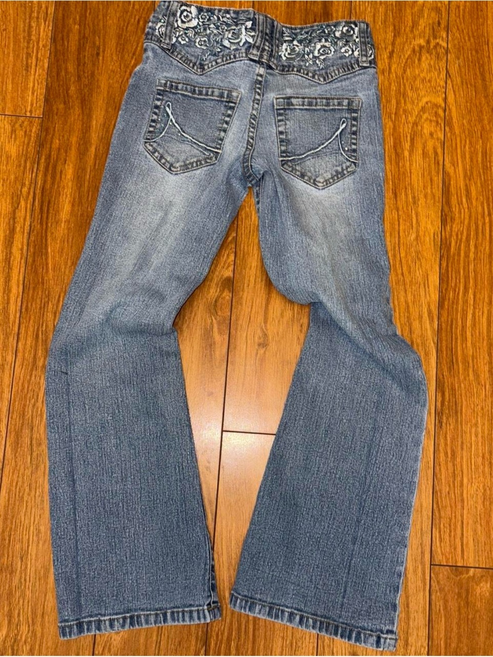 Vintage Y2K bedazzled embroidered bootcut jeans